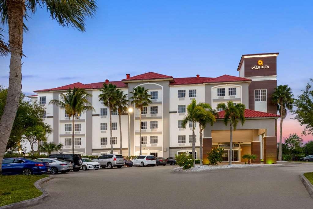 Готель La Quinta By Wyndham Ft. Pierce Форт-Пірс Екстер'єр фото
